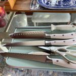 Charmline Smart Cutting Board and Knife Set with Holder. Double Cleaning and Drying Function. Space Saving Smart Home Gadgets. Keeping Kitchen Clean and Tidy photo review