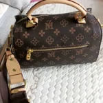 Hong Kong brand genuine leather handbag for women, 2026 summer new style, versatile Boston bag, fashionable shoulder/crossbody bag. photo review