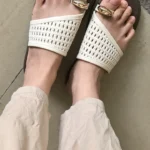 Thin, relaxed style, one-strap woven flip-flops for women, perfect for summer, non-slip, flat, and suitable for vacations and beaches. photo review