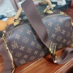 Hong Kong brand genuine leather handbag for women, 2026 summer new style, versatile Boston bag, fashionable shoulder/crossbody bag. photo review